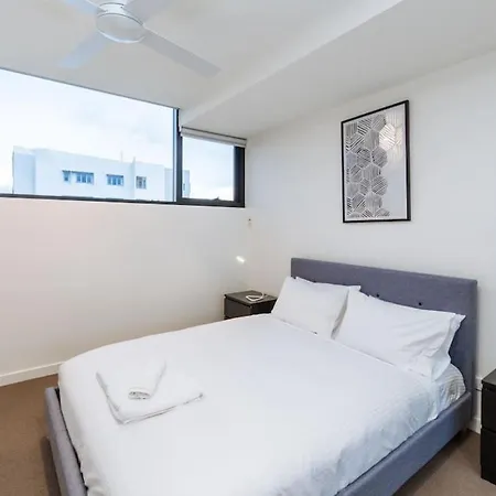 Modern 2br In The Heart Of South Brisbane