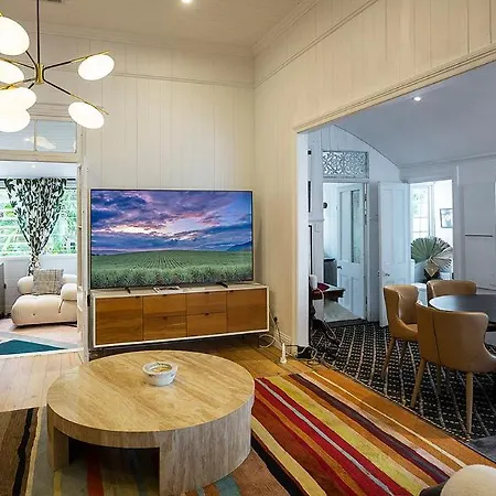 Artists Villa Brisbane