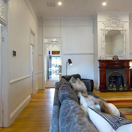 Villa Artists Brisbane