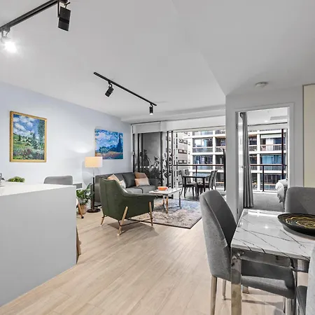 South Bank Living! ~ 1bed, 1bath, 1car, Balcony Brisbane