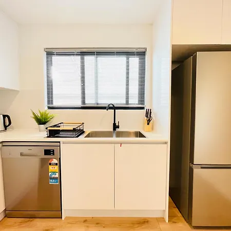 262 Troughton Accommodation