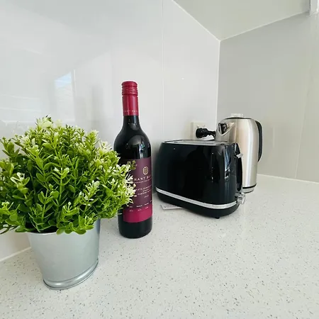 262 Troughton Accommodation 3* Brisbane