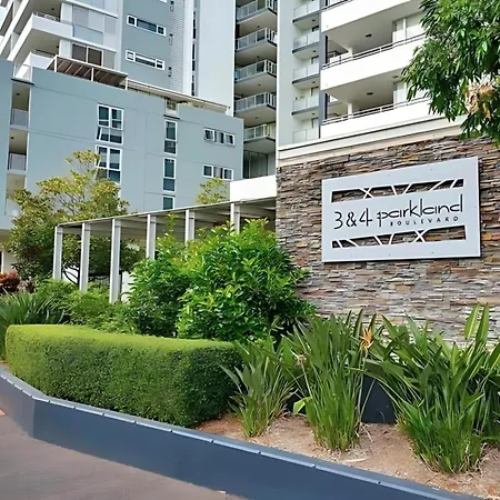 Apartment Parkland City