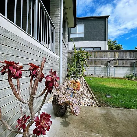 Apartment Modern 2 Bedrooms House Close To Qeii Hospital & Grifith Uni Brisbane