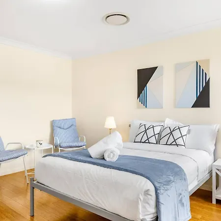 Holiday home Spacious Located Family House At Sunnybank