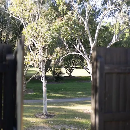 Parkside With Meeting Carindale