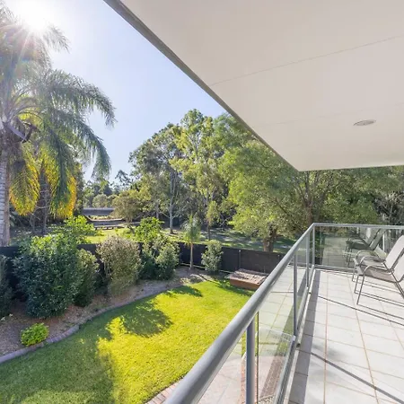 Parkside With Meeting Carindale