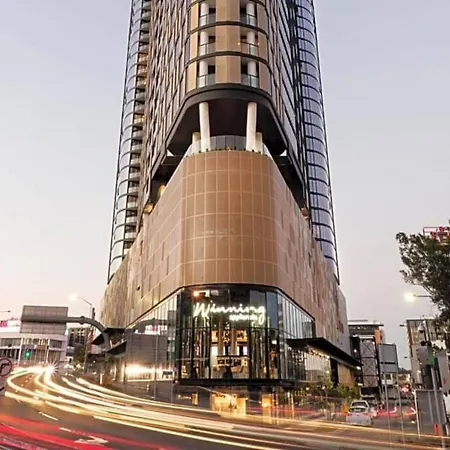 Deluxe 2bd With Infinity Pool * Brisbane