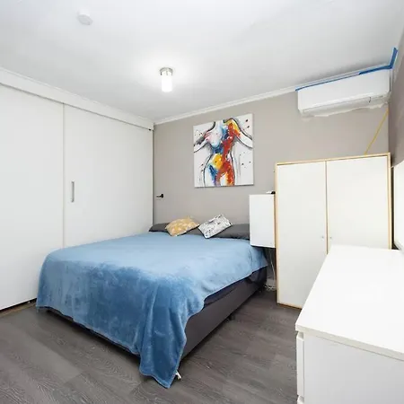 Apartment King Bedroom In Shared 3l