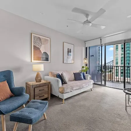 Modern Style 1bed 1bath Balcony Pool Cbd Brisbane