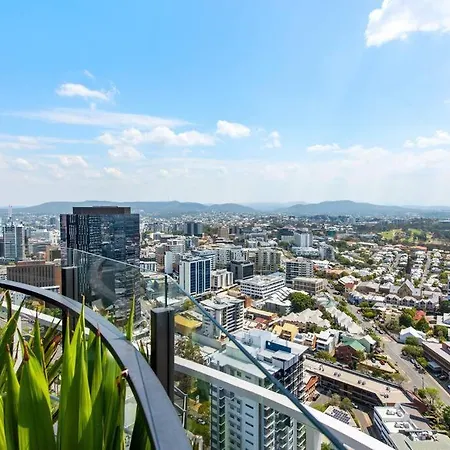 Modern Style 1bed 1bath Balcony Pool Cbd Brisbane