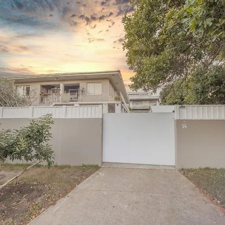 Detached Double Bedroom In Shared Apartment Brisbane