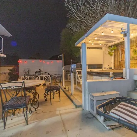 Apartment Detached Double Bedroom In Shared Brisbane