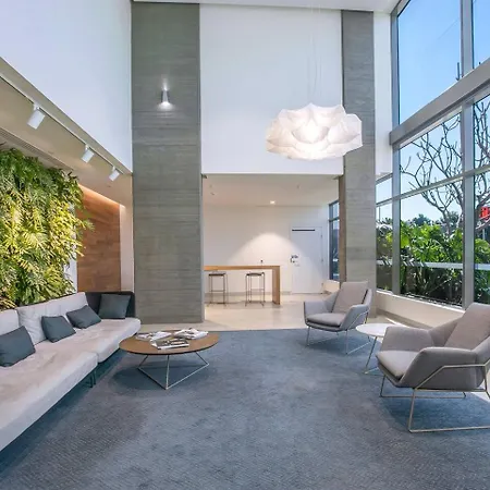 Apartment 'urban Lushscape' Riverside Retreat In Newstead