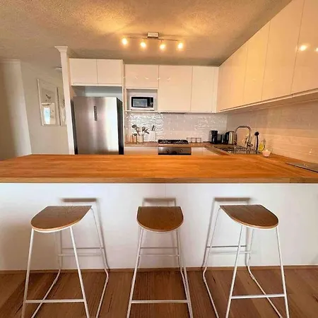 Spacious With Pool & Parking Apartment