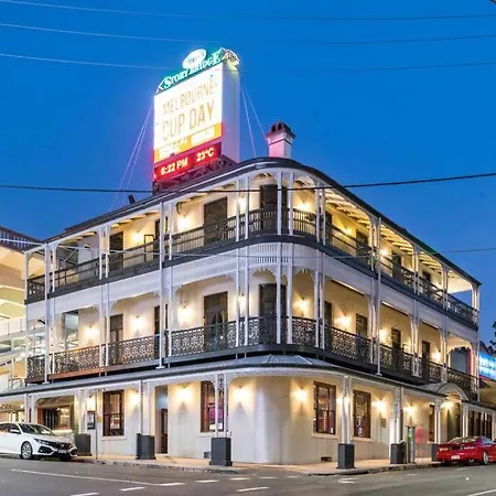 Main Point 1bed 1bath 1car 5 Mins To Cbd Brisbane