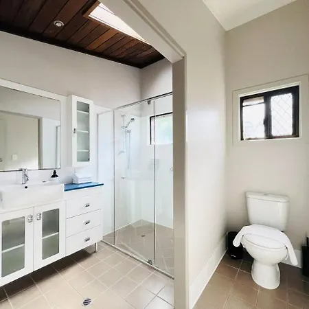 Holiday home Charming In Sunnybank Close To Plaza With Pool *