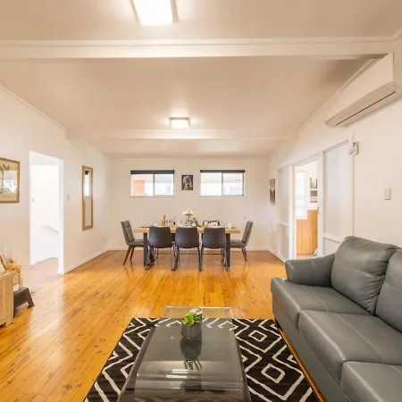Peaceful 3beds Affordable Near Bne Airport *
