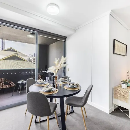Steps To High End Cafes And Shops Deck N Pool Apartment