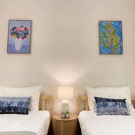 Chic Living 2br At Milton Brisbane
