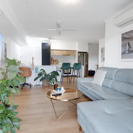 Apartment Modern 2br In Vibrant