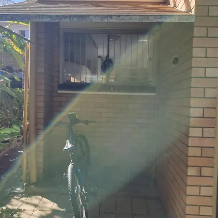 Adalong House * Brisbane