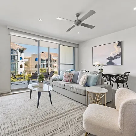 Cirque Boutique - Hosted By Coastal Letting Co. * Brisbane