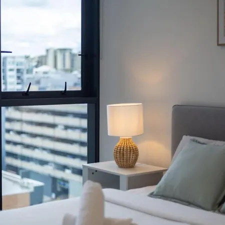Valley Centre Boutique 1br Pool N Carpark