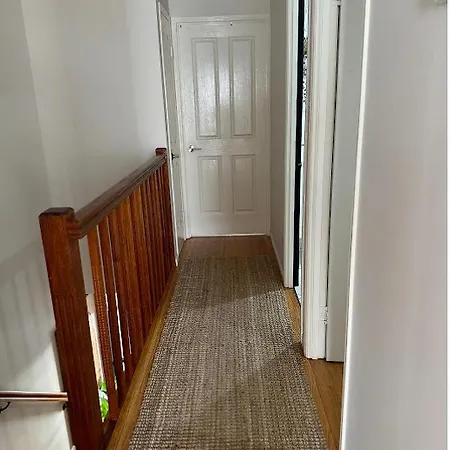 Stylish & Elegant 2br Townhouse In Wilston, Holiday home *