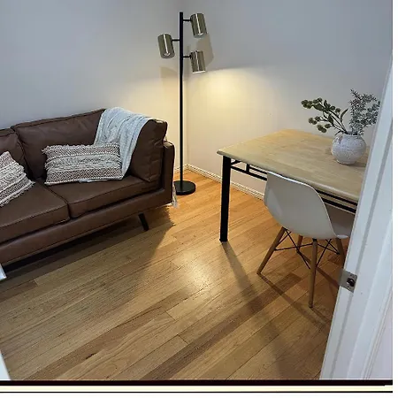 Stylish & Elegant 2br Townhouse In Wilston, * Brisbane