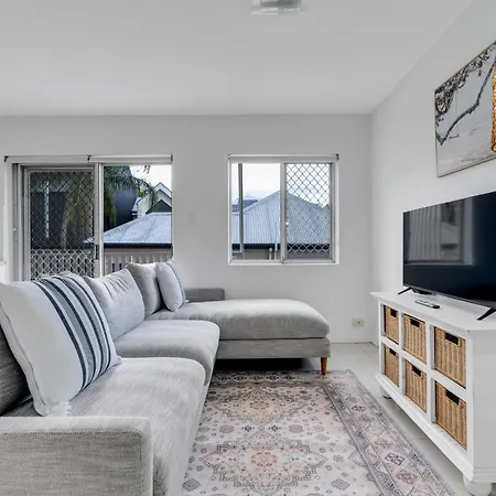 Bright Inner-city 1-bed, 10 Minutes From Cbd Apartment Brisbane