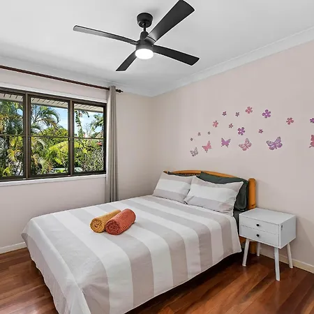 Spacious Upstair Comforts 13km From Cbd&airport Holiday home *