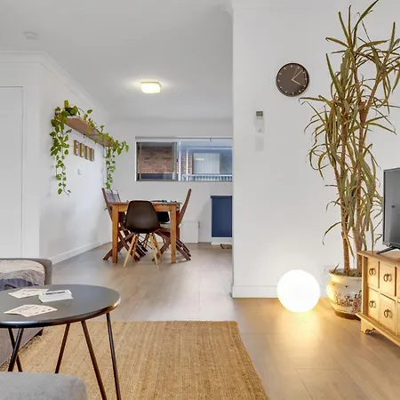 Apartment Cosy 2-bed In Leafy Street With Outdoor Dining Brisbane