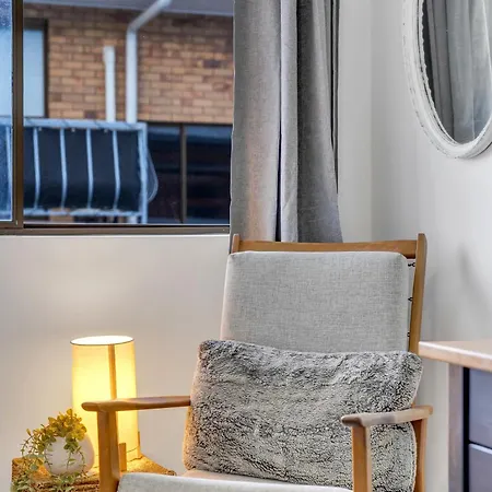 Cosy 2-bed In Leafy Street With Outdoor Dining