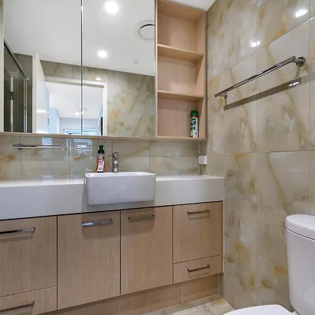 Spacious 2 Bedroom In Woolloongabba Apartment