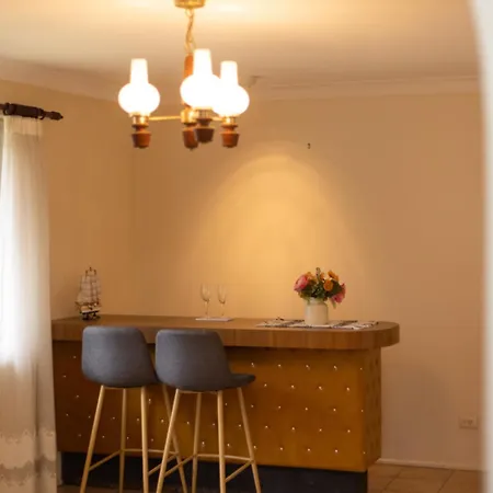 Holiday home Steps From Mall Super Convenient 3br Cozy House Brisbane