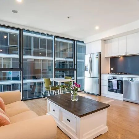 Apartment Convenient One-bedroom In Area