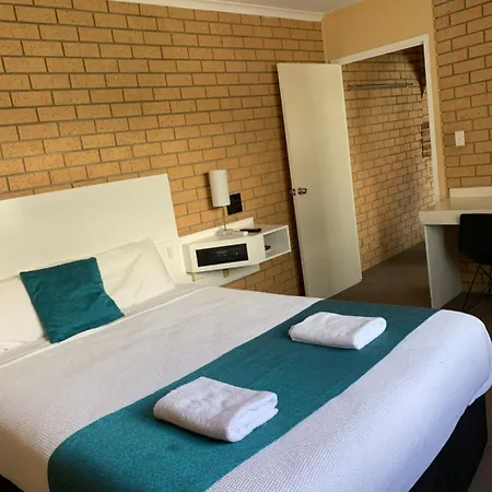 Aspley Pioneer Motel 2*