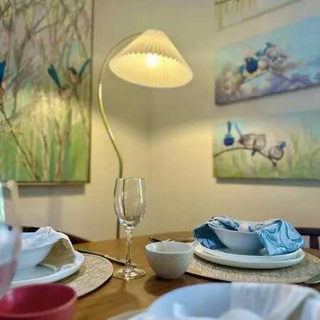 House Of Fairy Wren -charming Queenslander Mins Drive To Cbd And Gabba Stadium! Holiday home *