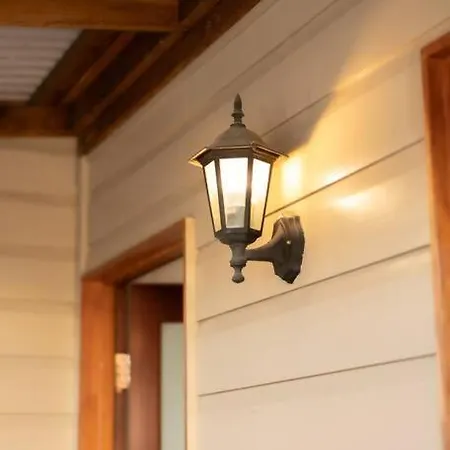 House Of Fairy Wren -charming Queenslander Mins Drive To Cbd And Gabba Stadium! Holiday home