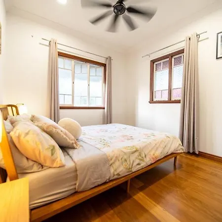 House Of Fairy Wren -charming Queenslander Mins Drive To Cbd And Gabba Stadium! Brisbane