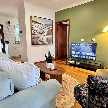 House Of Fairy Wren -charming Queenslander Mins Drive To Cbd And Gabba Stadium! Holiday home *