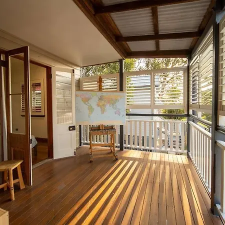 Holiday home House Of Fairy Wren -charming Queenslander Mins Drive To Cbd And Gabba Stadium! *