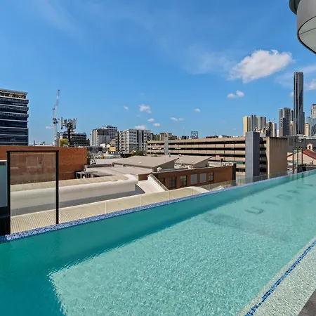 Breathtaking Fortitude Valley Apartment *