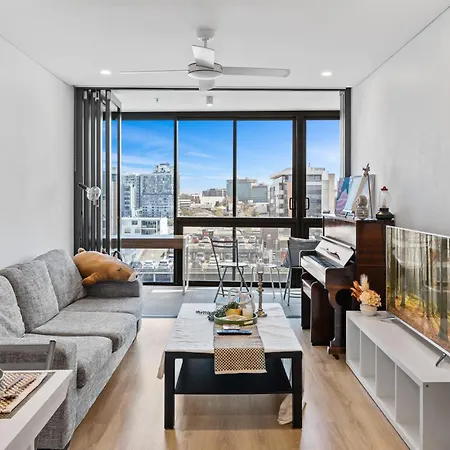 Breathtaking Fortitude Valley Apartment *