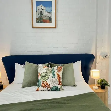Simple & Budget-friendly Cozy 2-bedroom Holiday home Brisbane