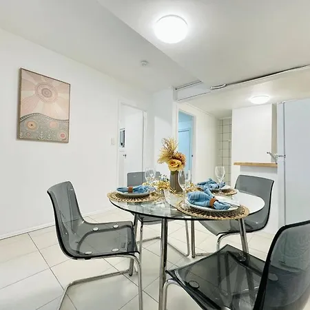 Holiday home Simple & Budget-friendly Cozy 2-bedroom Brisbane