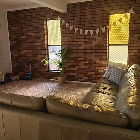 Big Holliday House With Pool Villa Brisbane