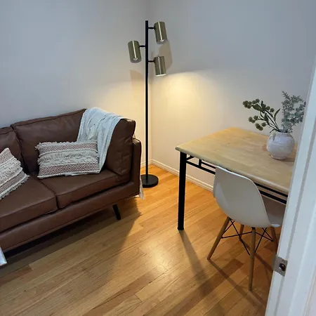 Stylish & Elegant 2br Townhouse In Wilston, * Brisbane