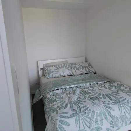 Apartment Entire In City 2bd